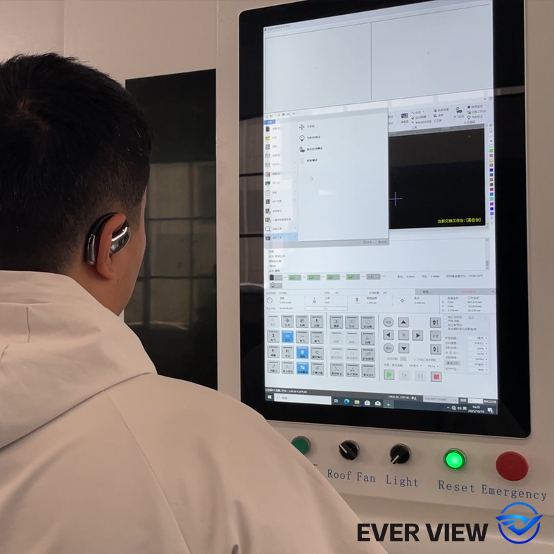 SE EVER VIEW ny generation af intelligente laserskæremaskiner går online og opgraderer fjernovervågningsfunktionerne til Industry 4.0-kompatibilitet.